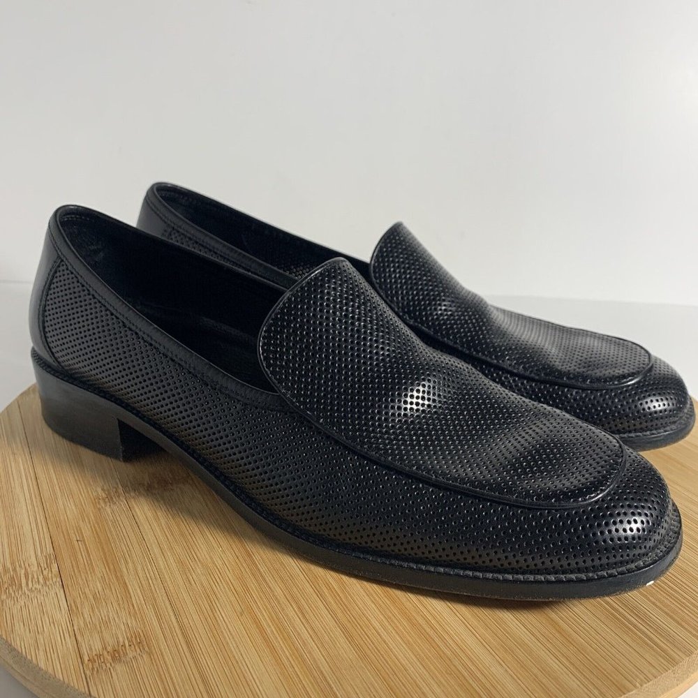 Classic Women Black Loafers size 11 AA